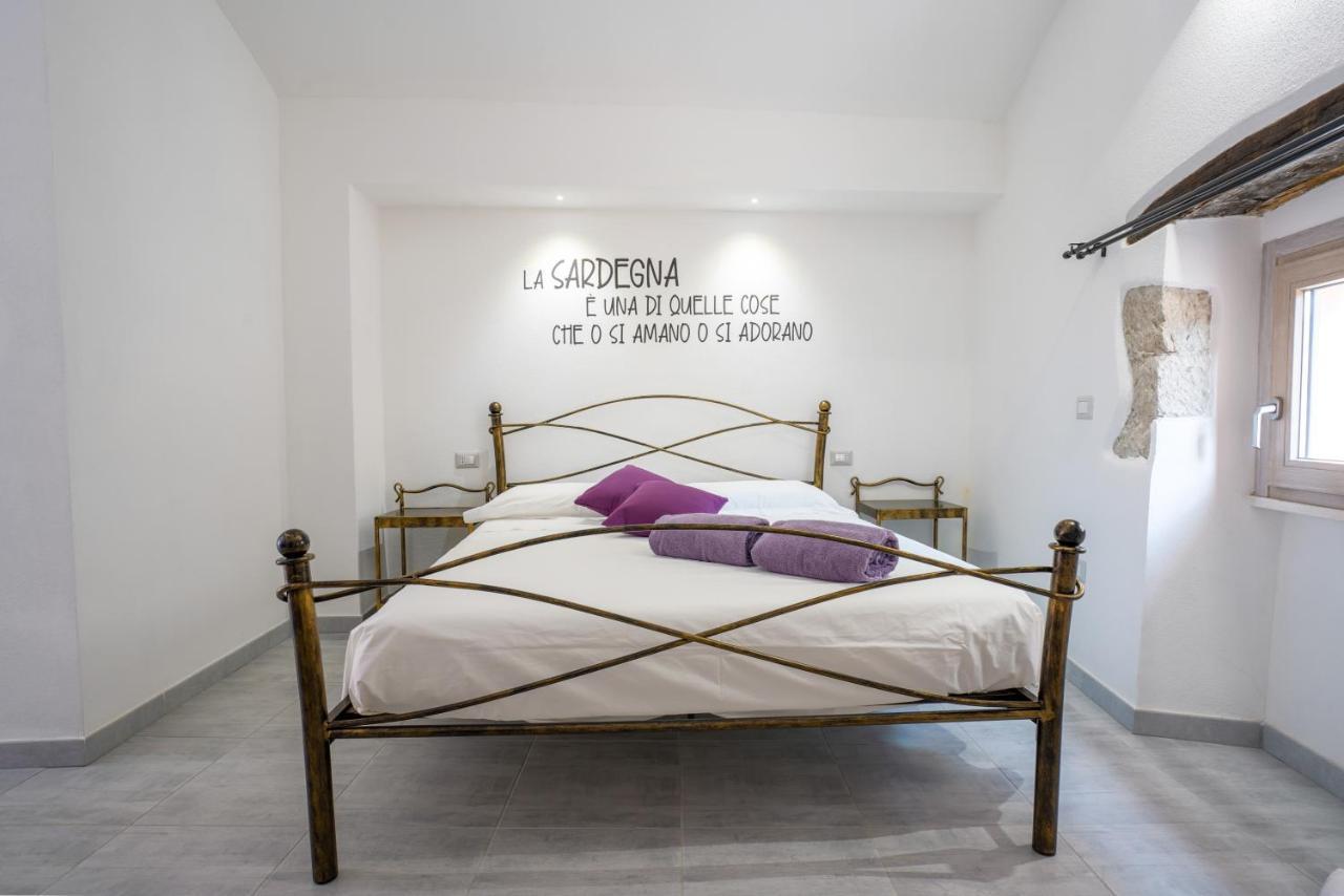 Casa Mirto Hotel Bosa Ngoại thất bức ảnh
