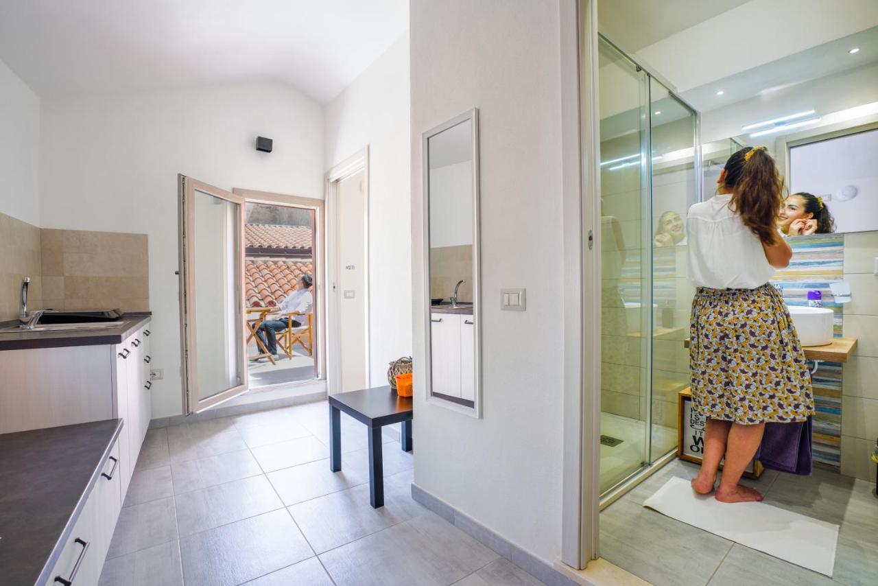 Casa Mirto Hotel Bosa Ngoại thất bức ảnh
