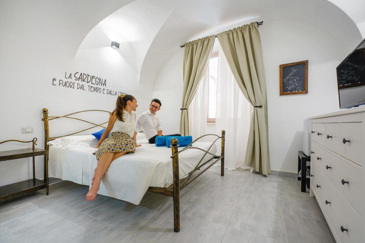 Casa Mirto Hotel Bosa Ngoại thất bức ảnh