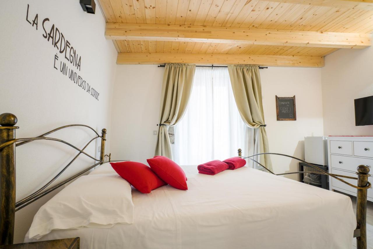 Casa Mirto Hotel Bosa Ngoại thất bức ảnh