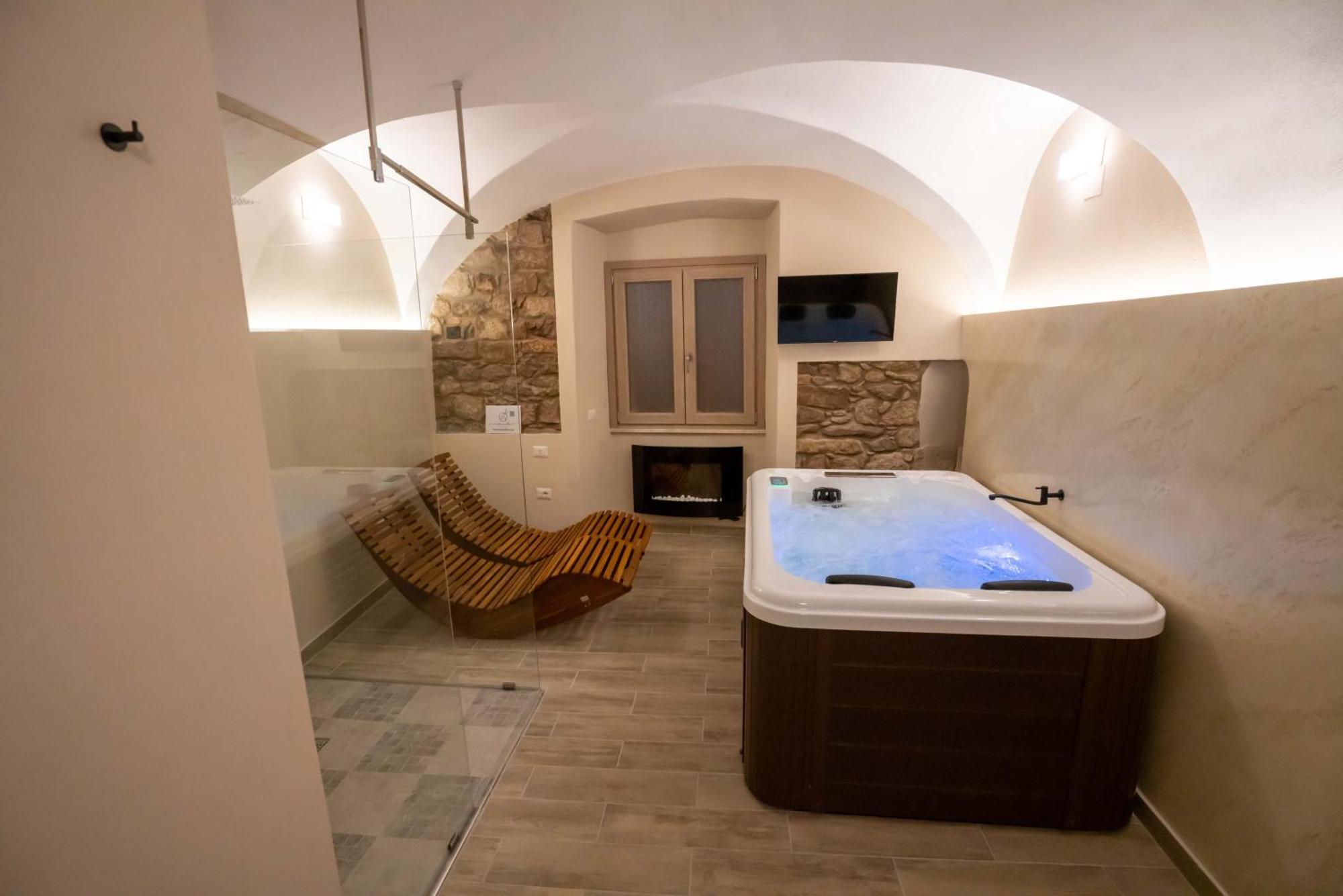 Casa Mirto Hotel Bosa Ngoại thất bức ảnh